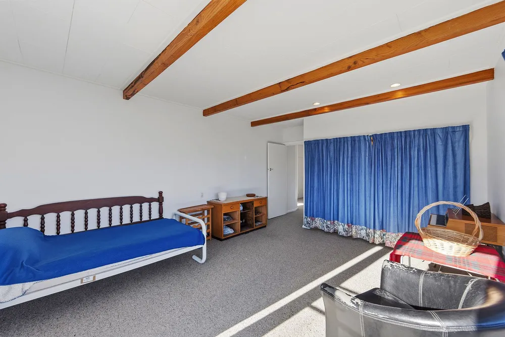 Photos of 85 Sparks Road