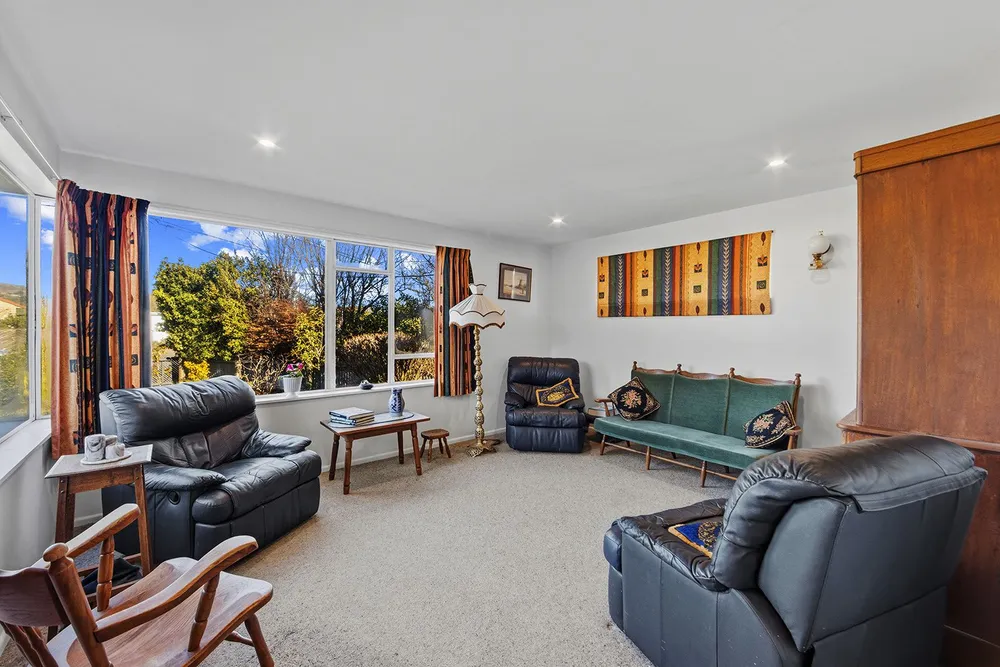 Photos of 85 Sparks Road