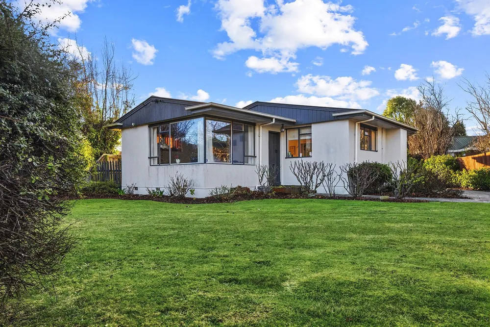 Photos of 85 Sparks Road