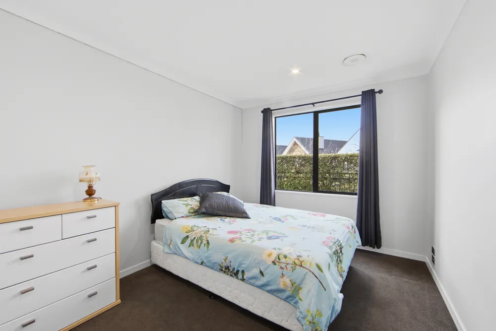 Photos of 42 Manakura Street
