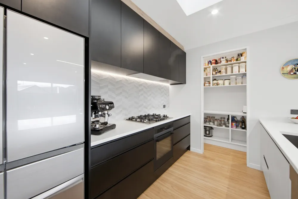 Photos of 42 Manakura Street