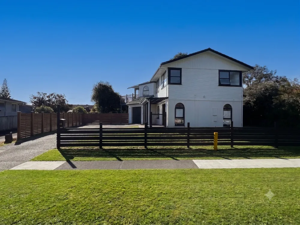 Photos of 16 Carbery Place
