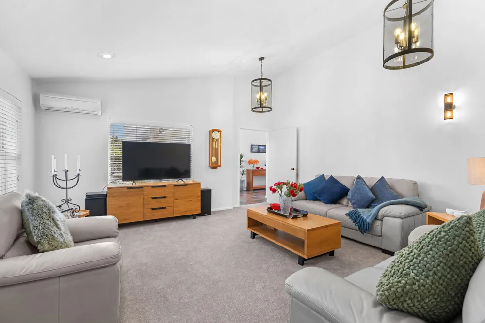 Photos of 98 Franklin Road