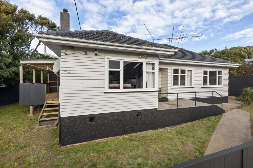 Photos of 40 Middleton Road