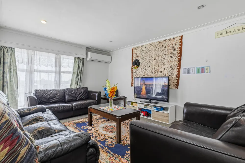 Photos of 27 Claude Road