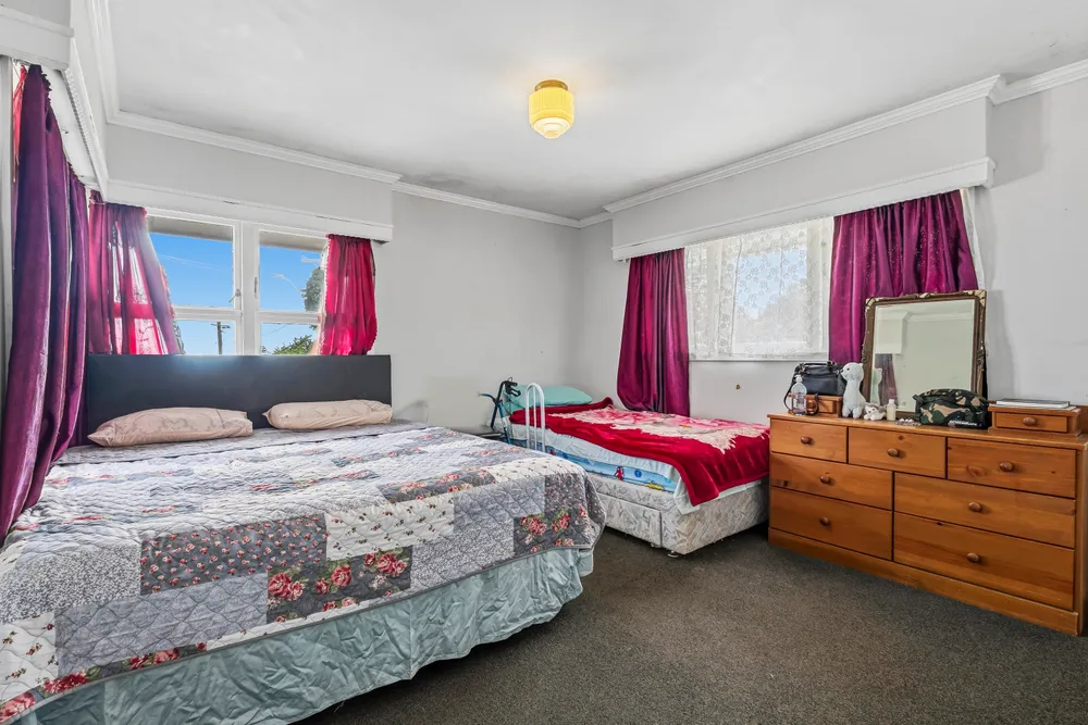 Photos of 27 Claude Road
