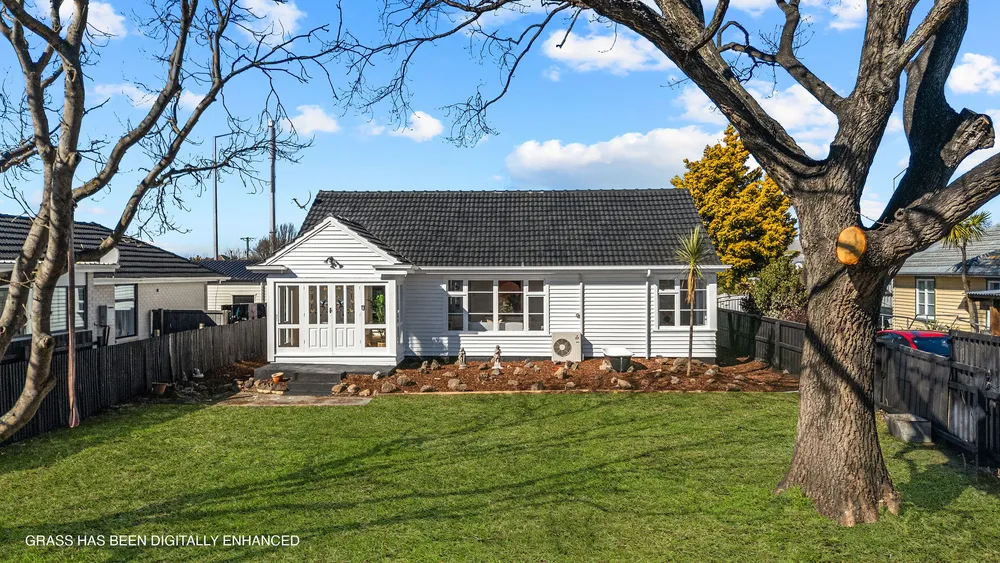 Photos of 325 Wainoni Road