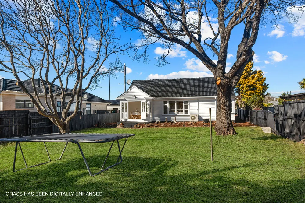 Photos of 325 Wainoni Road