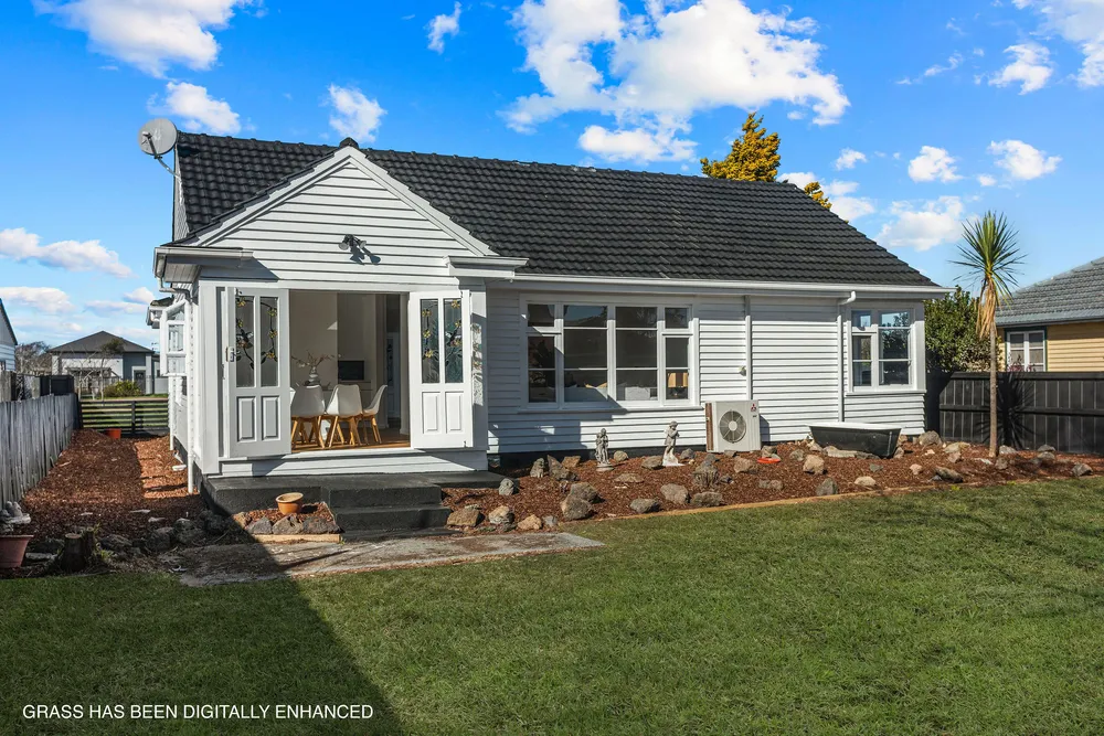Photos of 325 Wainoni Road