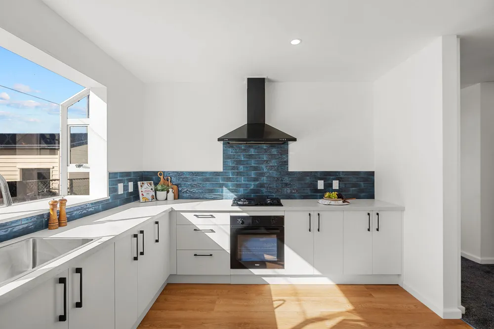 Photos of 325 Wainoni Road