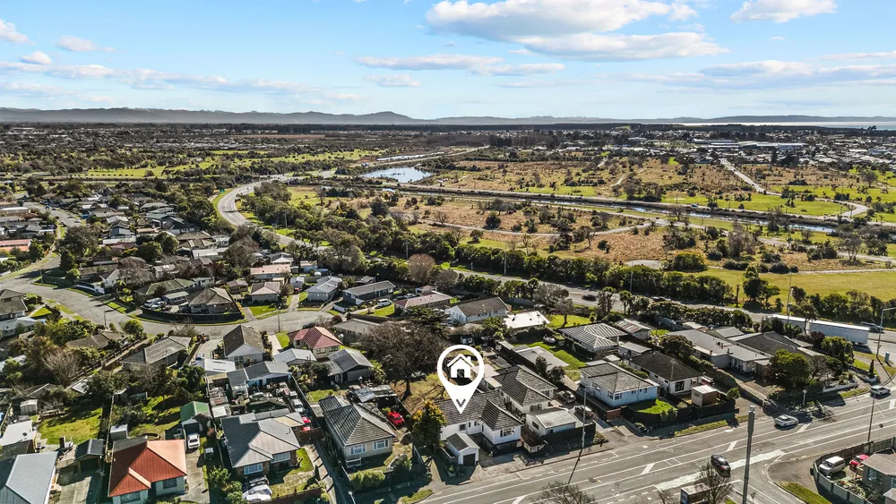 Photos of 325 Wainoni Road