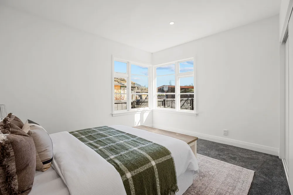 Photos of 325 Wainoni Road