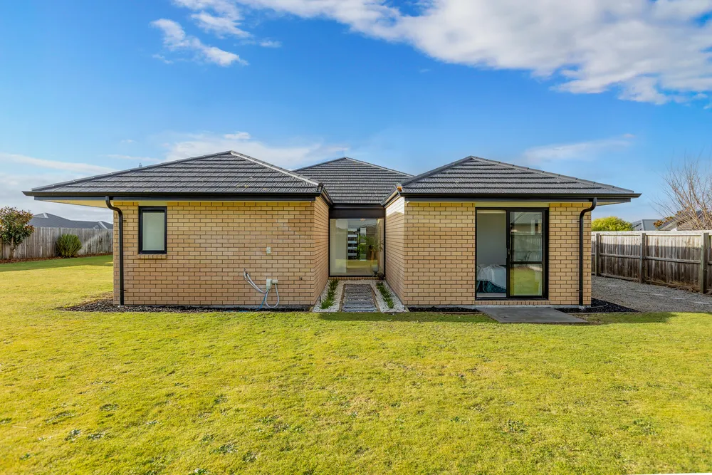 Photos of 19 Bethany Road