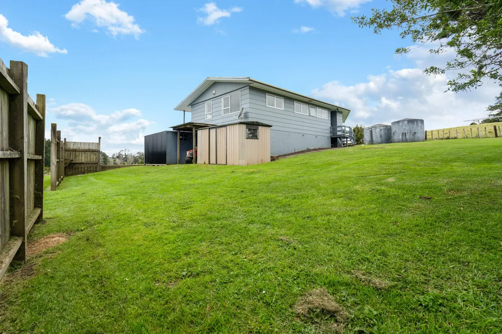 Photos of 1178 Pipiwai Road