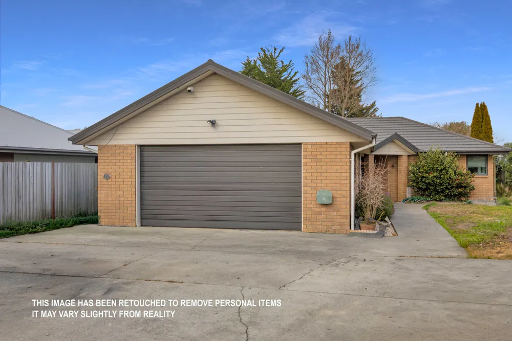 Photos of 17 Stanwood Grove
