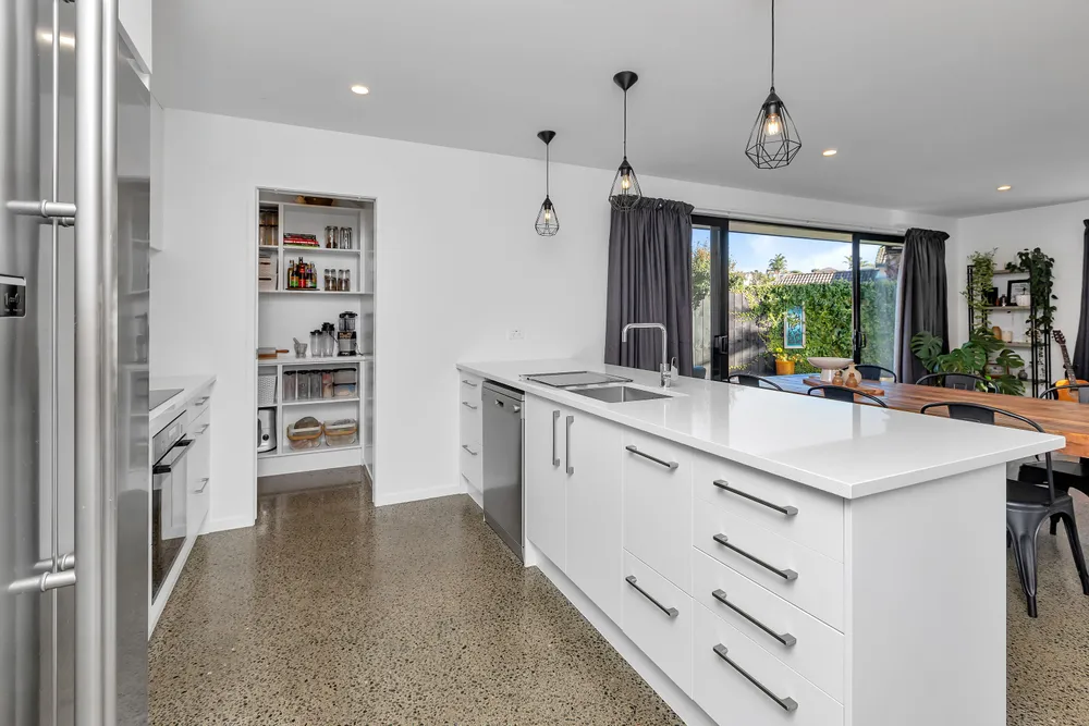 Photos of 10 Lochiel Place