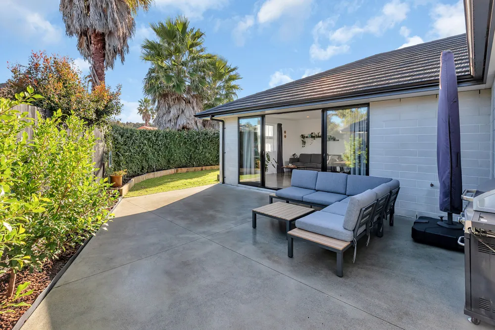 Photos of 10 Lochiel Place