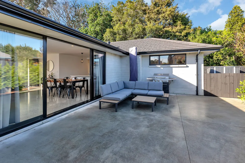 Photos of 10 Lochiel Place