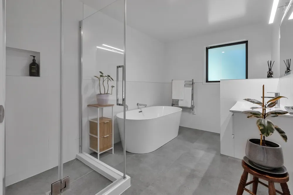 Photos of 10 Lochiel Place