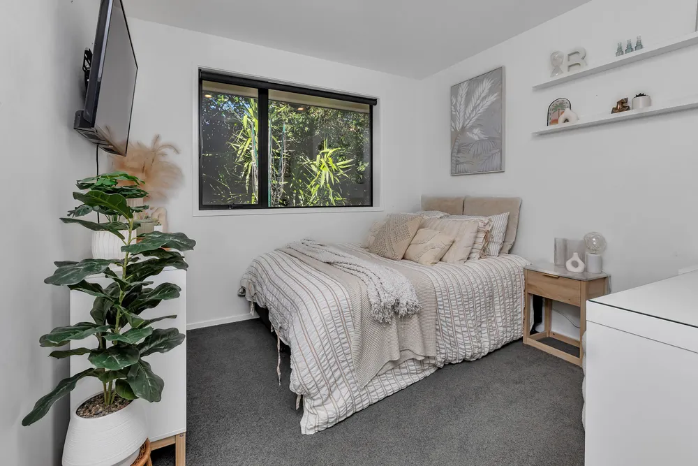 Photos of 10 Lochiel Place