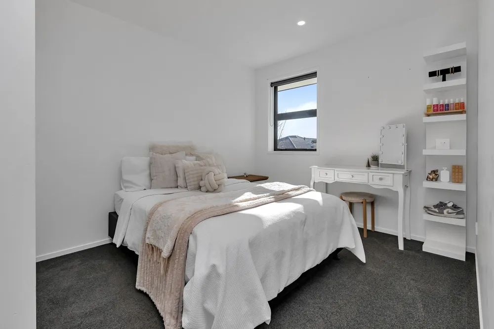Photos of 10 Lochiel Place