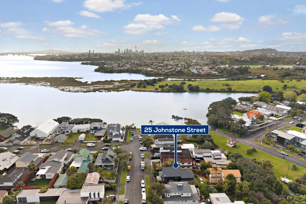 Photos of 25 Johnstone Street