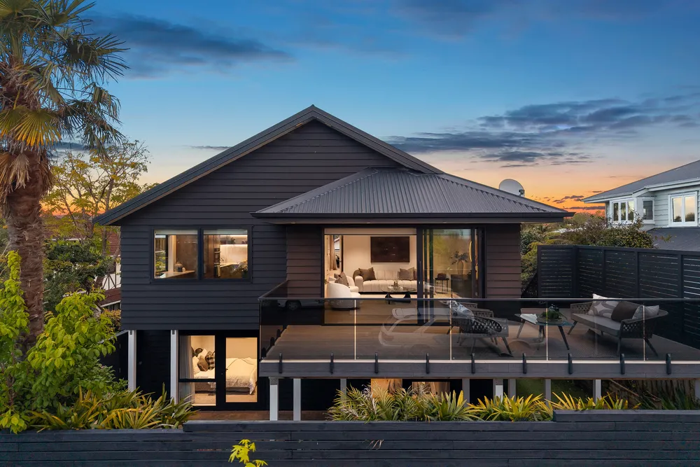 Photos of 25 Johnstone Street