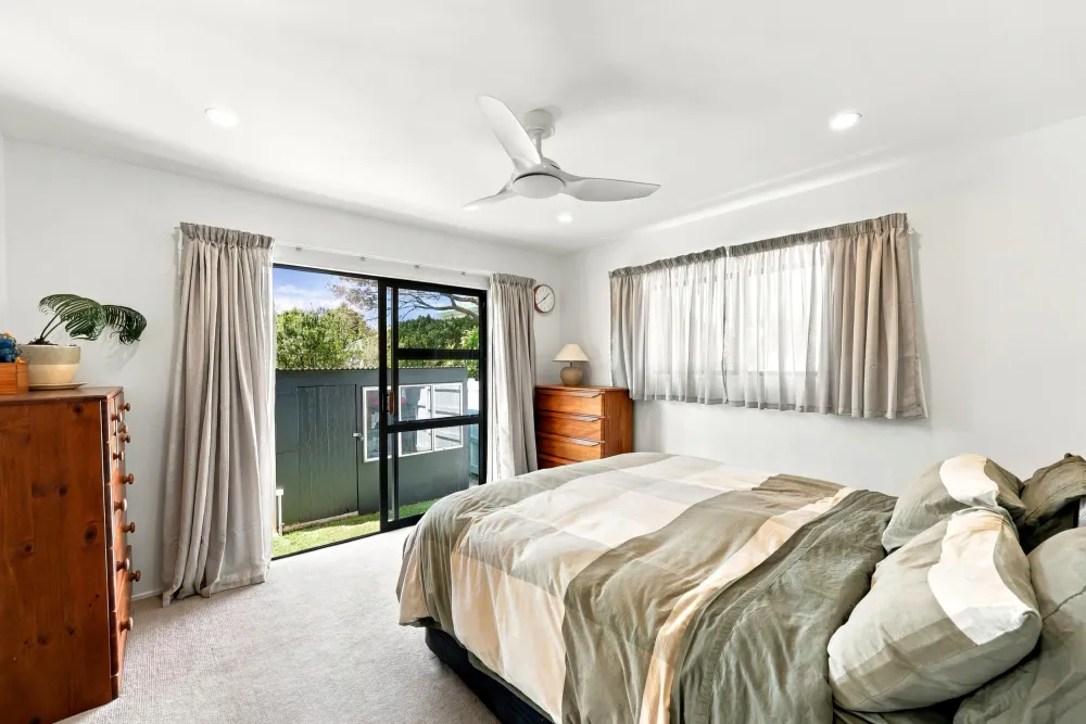 Photos of 31A Haig Avenue