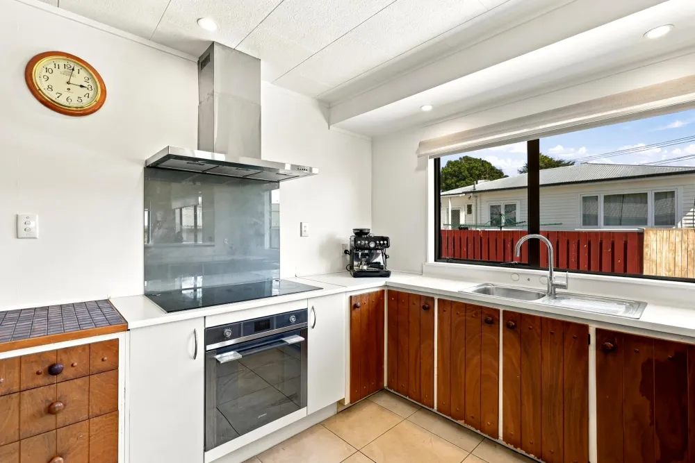 Photos of 31A Haig Avenue