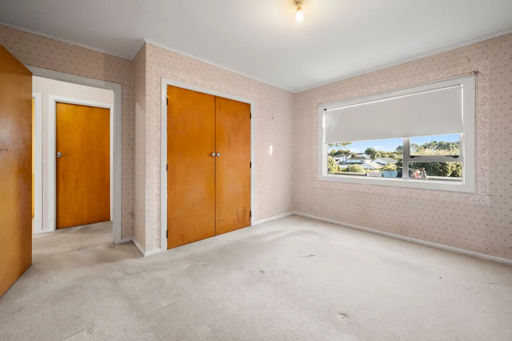 Photos of 2/12 Dinglebank Road