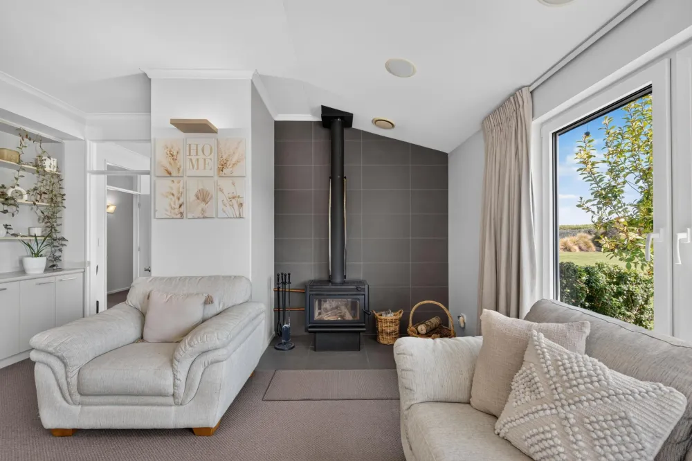 Photos of 35 Ridgens Road