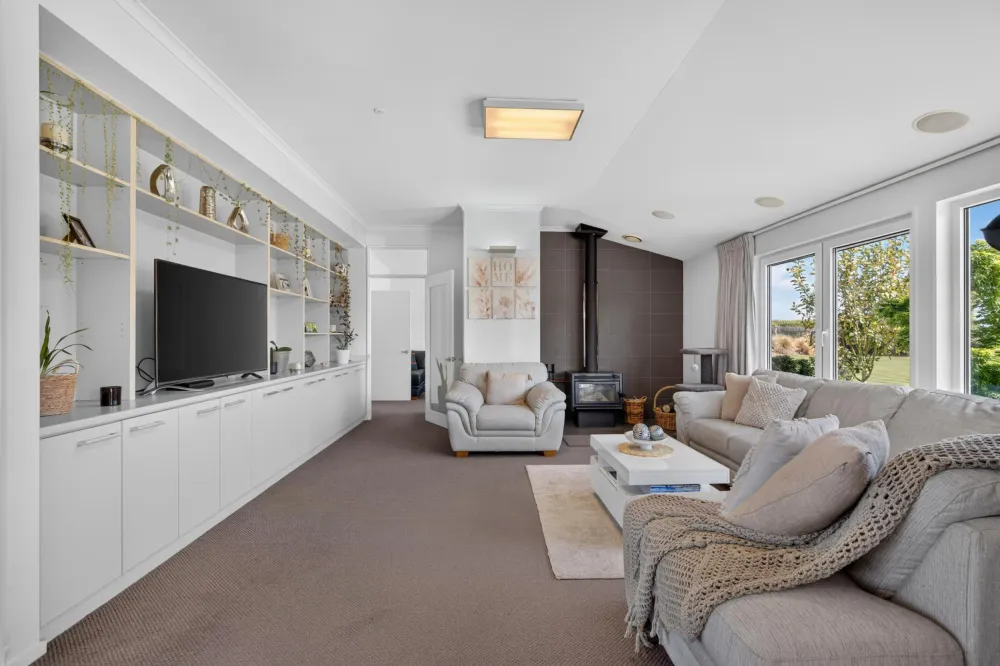 Photos of 35 Ridgens Road