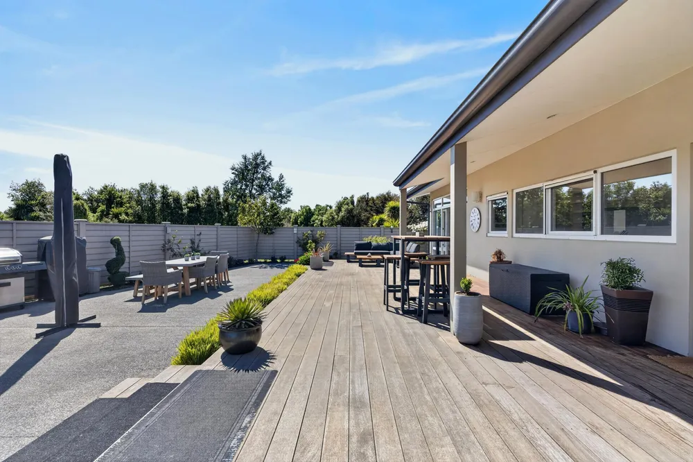 Photos of 35 Ridgens Road
