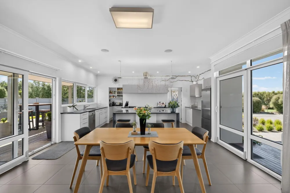 Photos of 35 Ridgens Road