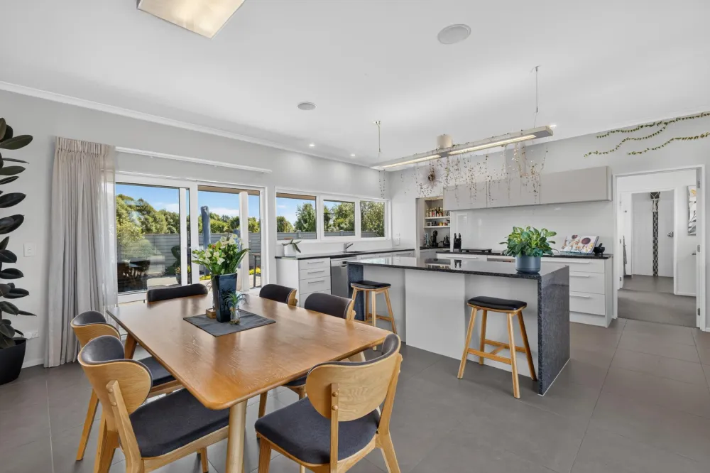 Photos of 35 Ridgens Road