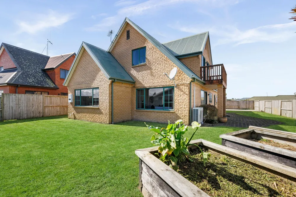 Photos of 73A Brymer Road