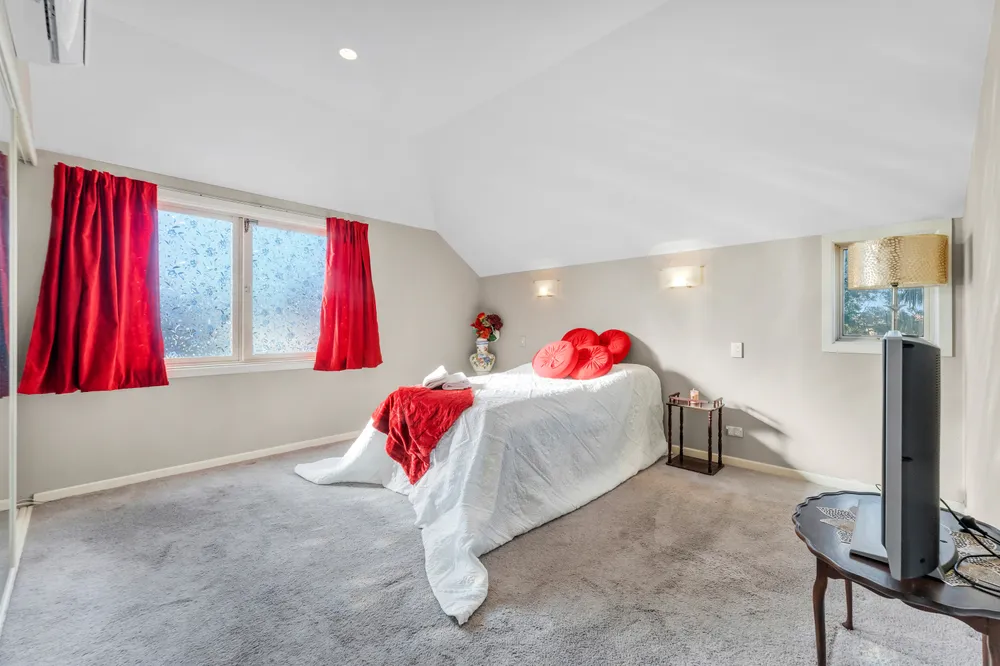 Photos of 18A Gilletta Road