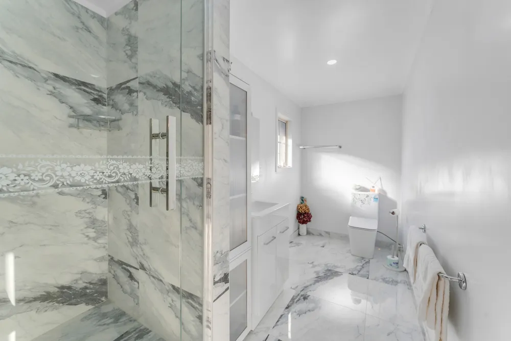 Photos of 18A Gilletta Road