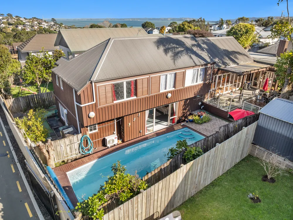 Photos of 18A Gilletta Road