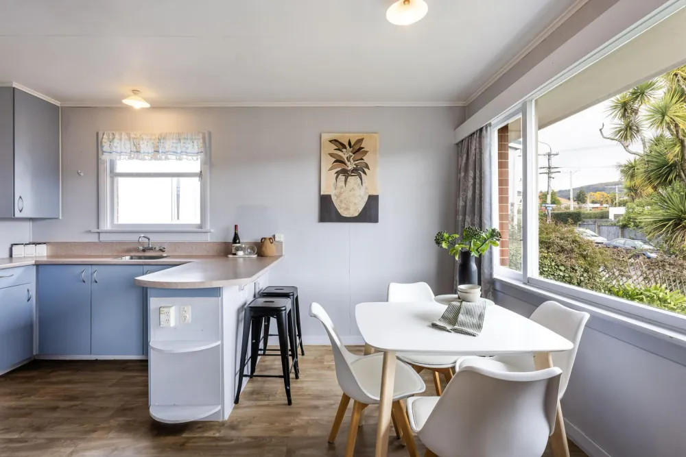 Photos of 756 Highgate