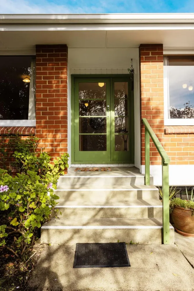 Photos of 756 Highgate