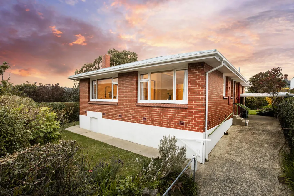 Photos of 756 Highgate