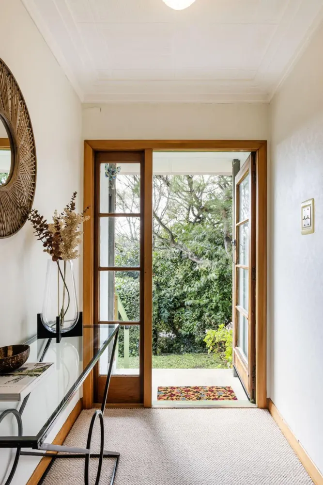 Photos of 756 Highgate