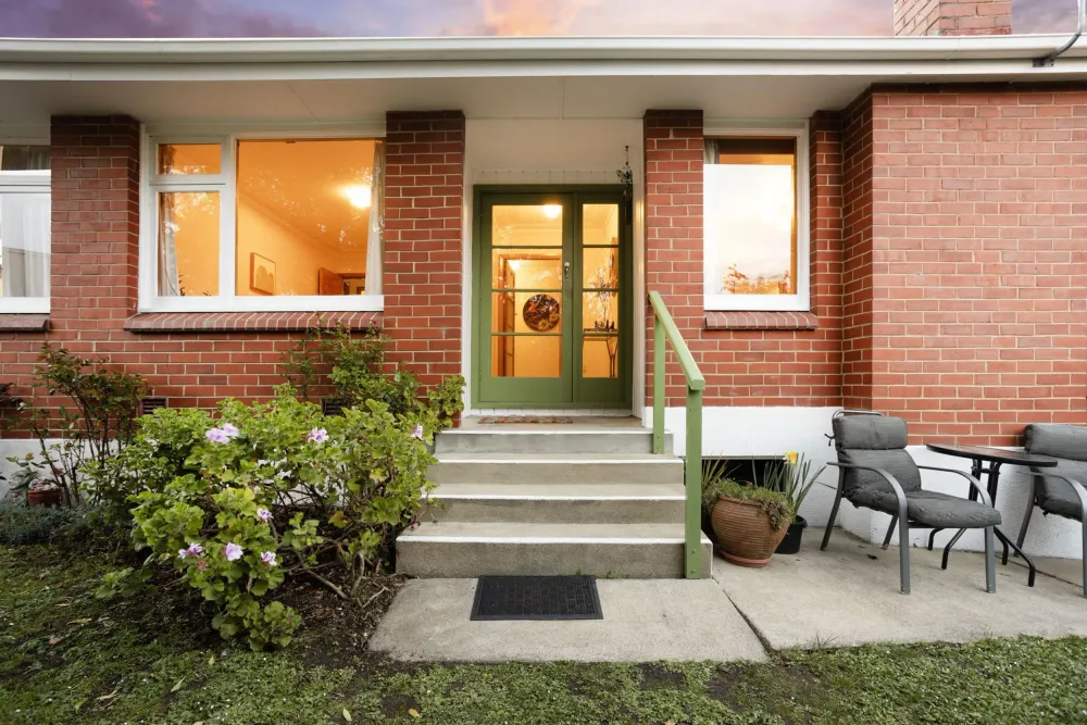 Photos of 756 Highgate