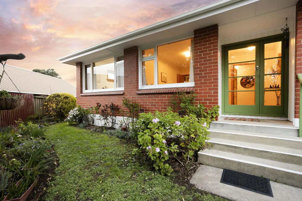 Photos of 756 Highgate
