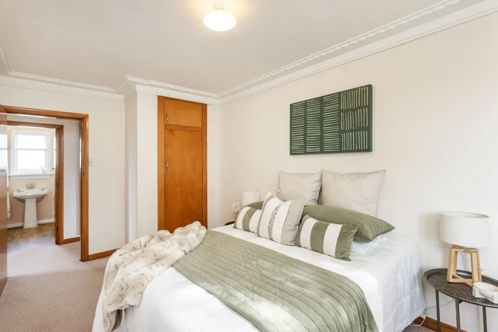 Photos of 756 Highgate