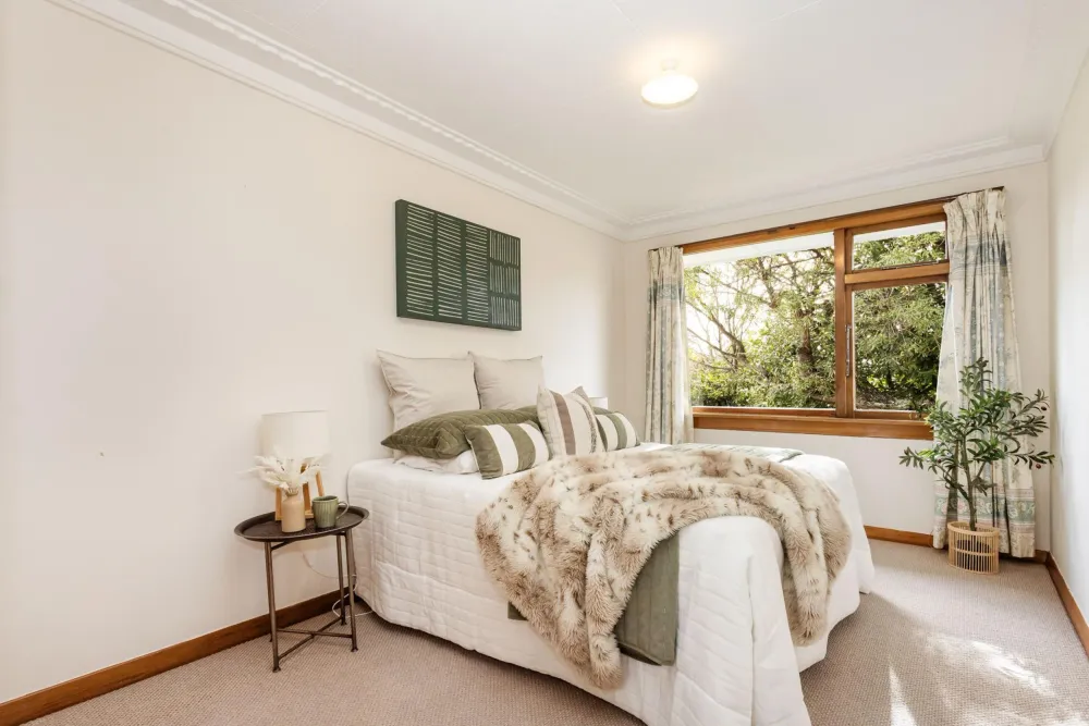 Photos of 756 Highgate