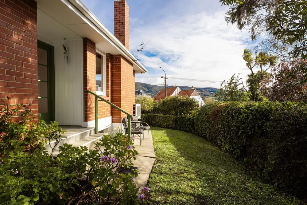 Photos of 756 Highgate