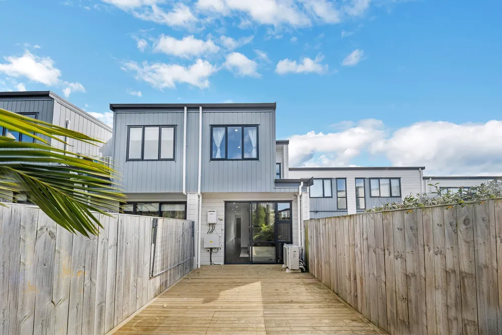 Photos of 10 Routhmore Street