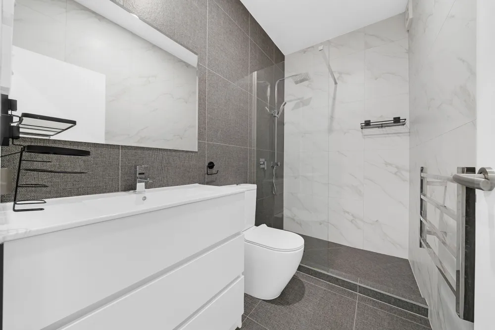Photos of 10 Routhmore Street